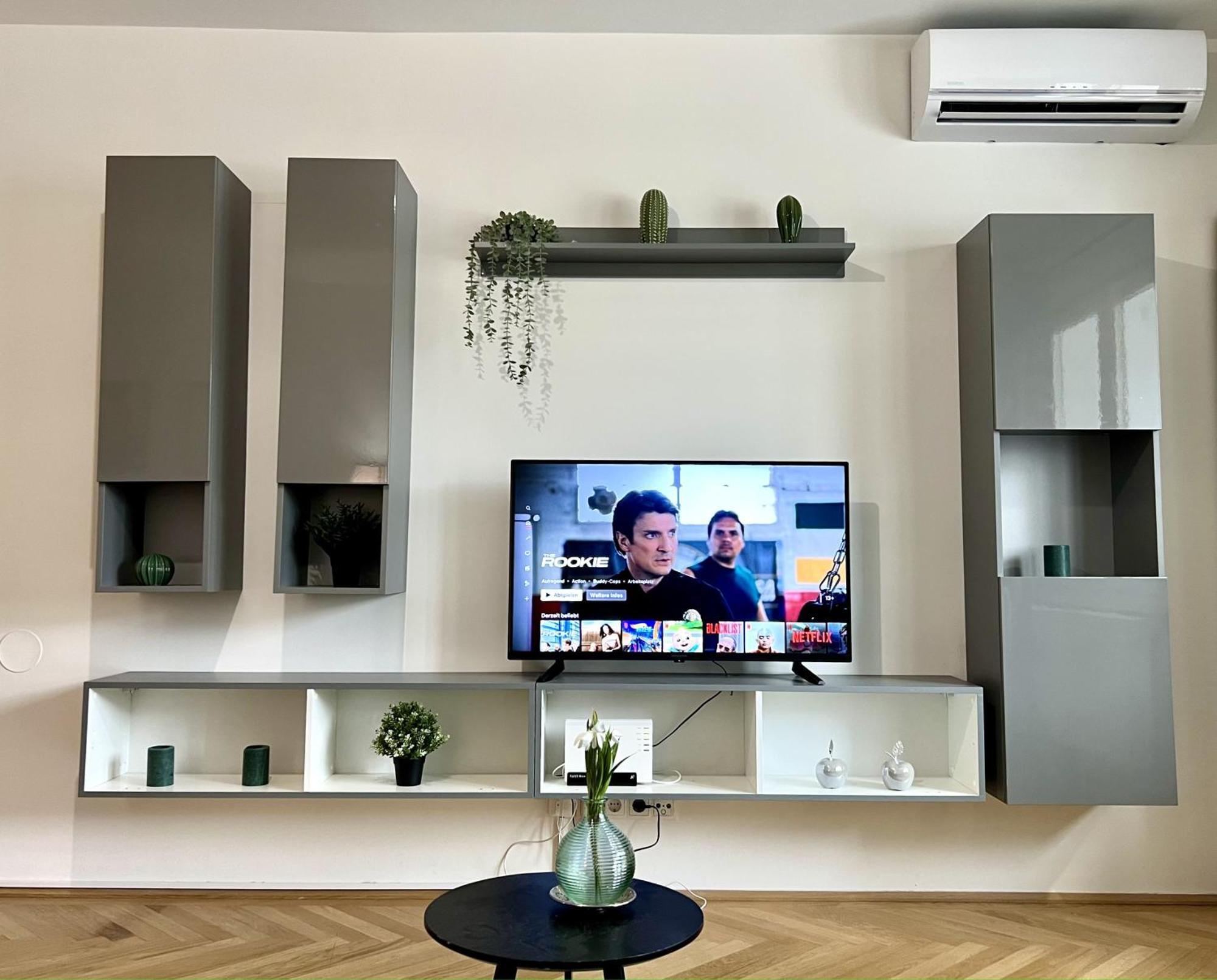 Green Prater Apartment Wina Bagian luar foto